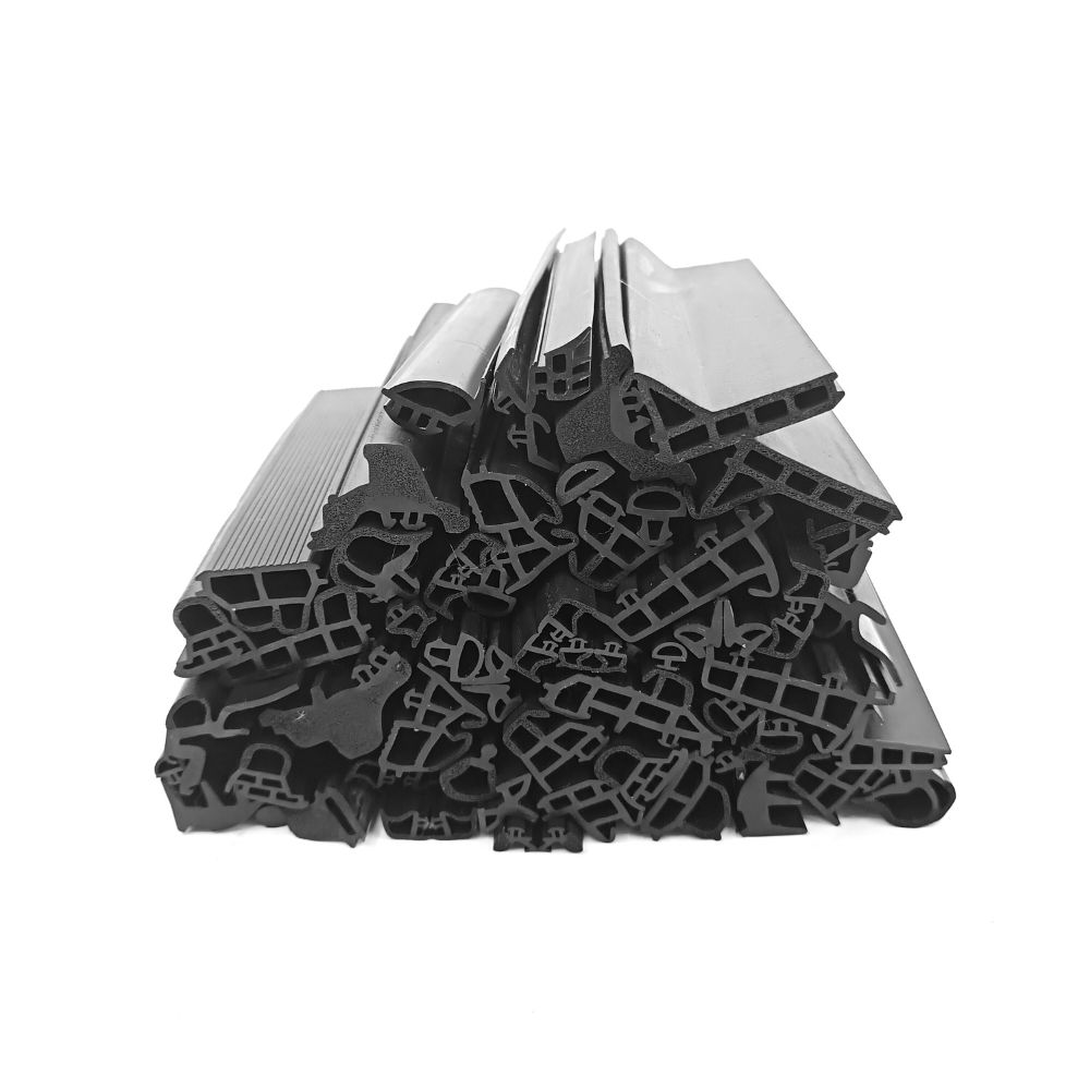 Window rubber sealing strip for doors and windows